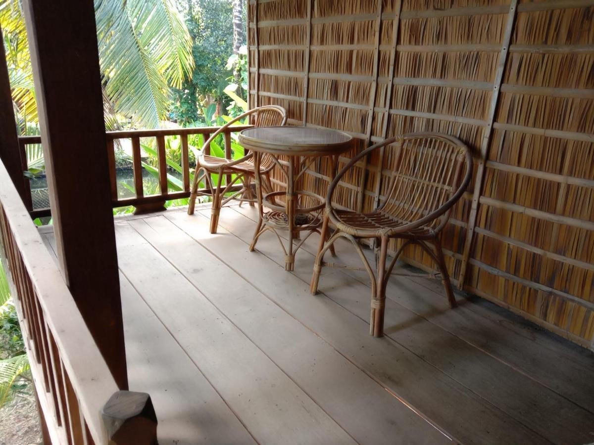 O'Hamok Family Homestay バッタンバン エクステリア 写真