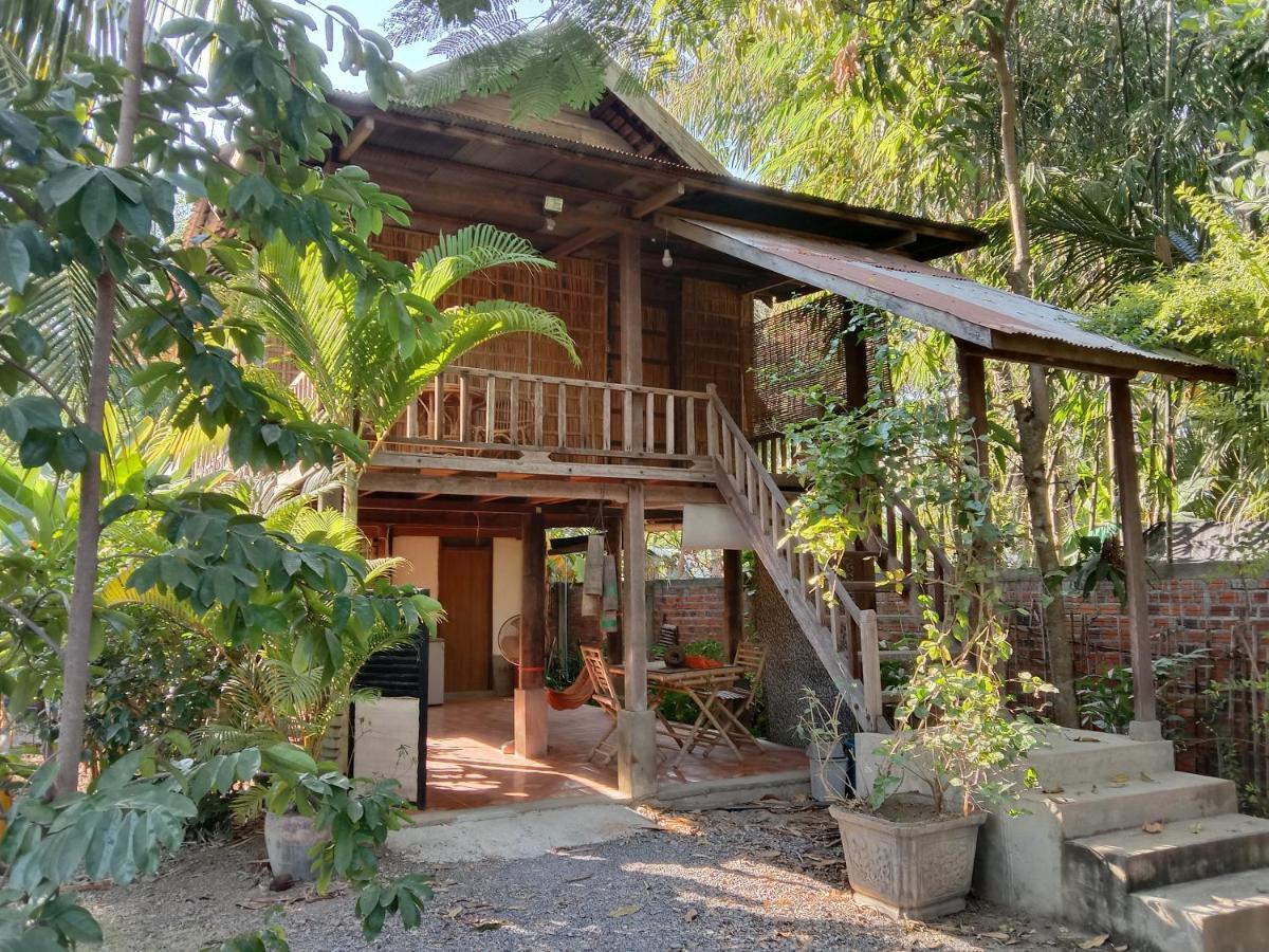 O'Hamok Family Homestay バッタンバン エクステリア 写真
