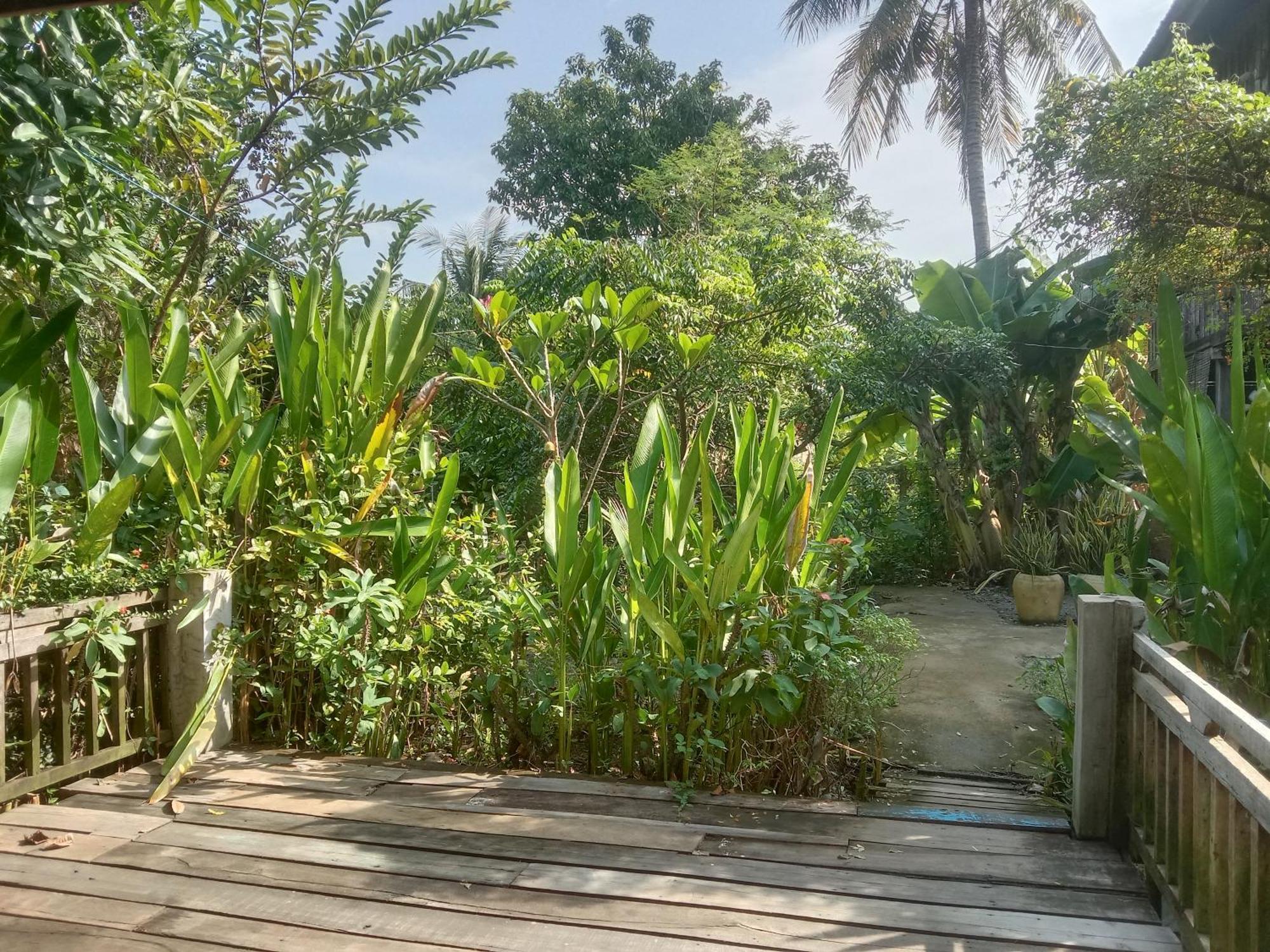 O'Hamok Family Homestay バッタンバン エクステリア 写真