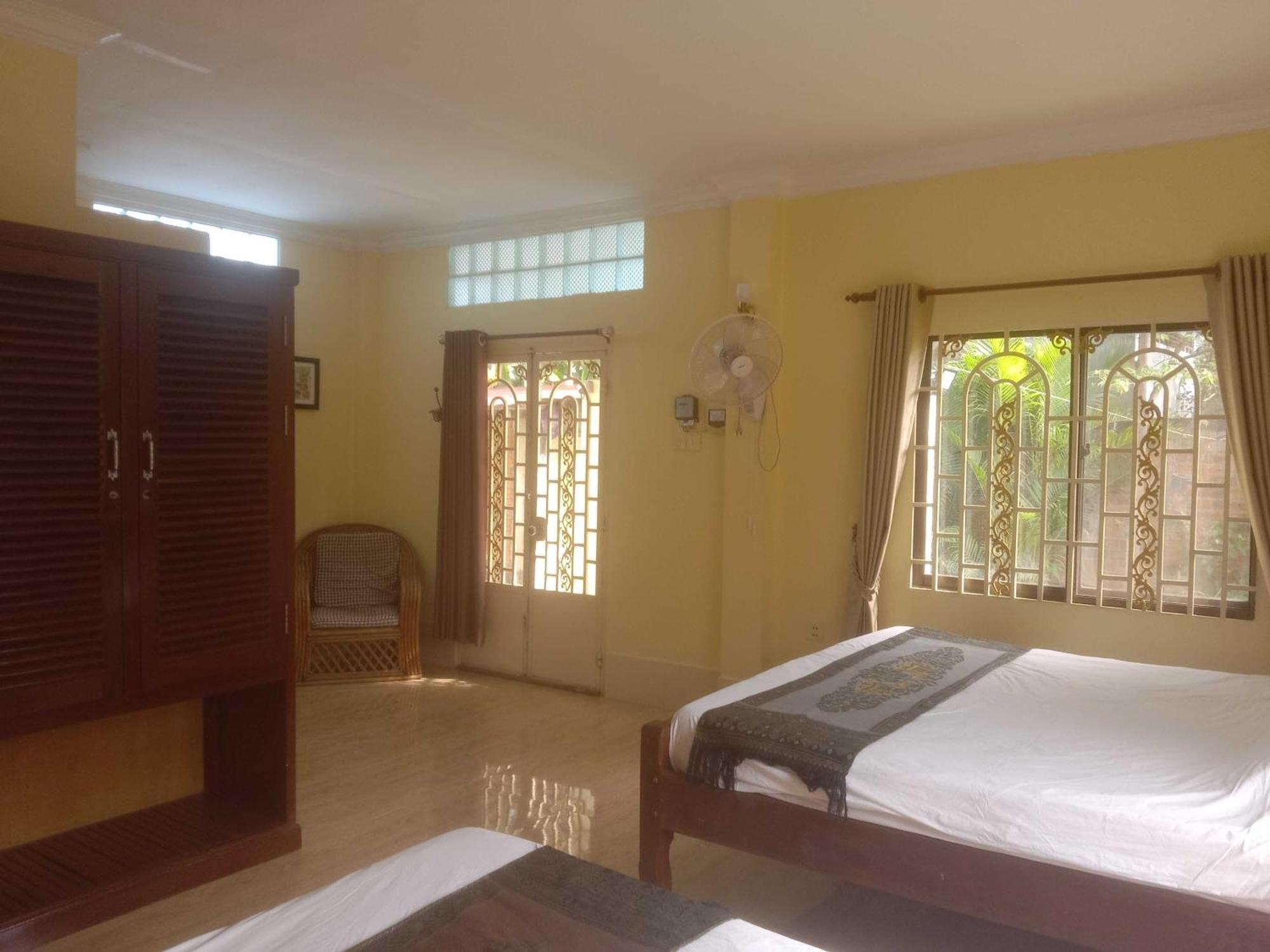 O'Hamok Family Homestay バッタンバン エクステリア 写真